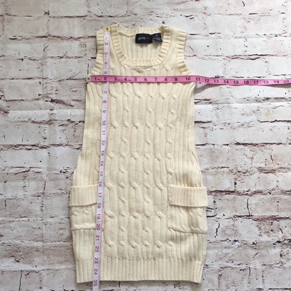 Girls❤️❤️❤️ Large 6X// Knit Dress w/ 2 pockets! - Picture 3 of 5